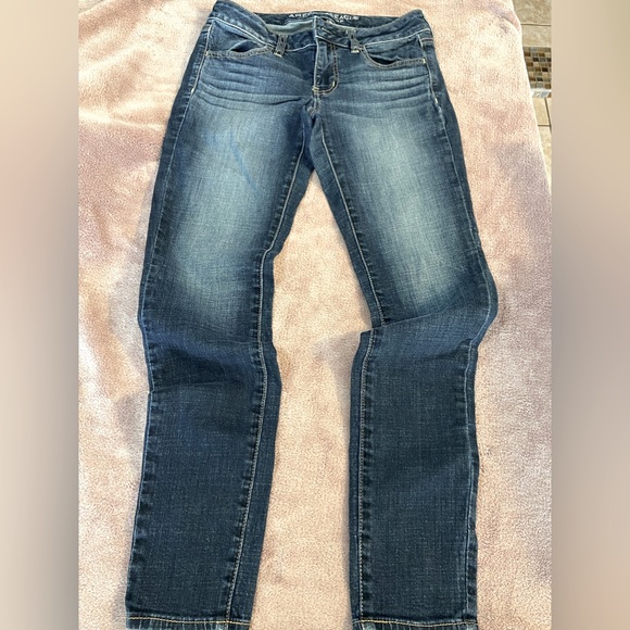 American Eagle Outfitters Denim - American Eagle woman’s jegging jeans size 4